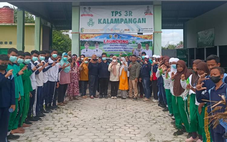 Kelurahan Kalampangan Luncurkan Warung Sembako Bapak Berkah
