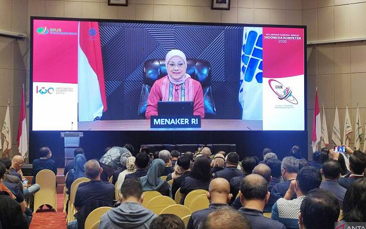 Menaker Minta GNIK Bantu Penerapan Wajib Sertifikasi Kompetensi Kerja