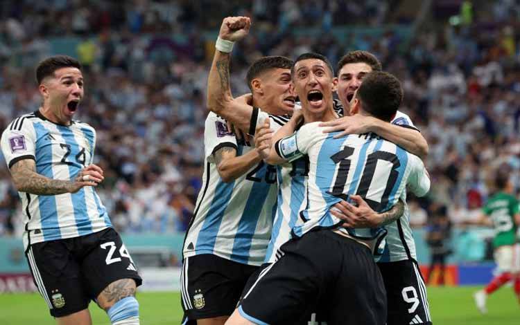 Terkam Meksiko 2-0, Argentina Hidupkan Asa ke Babak Knockout