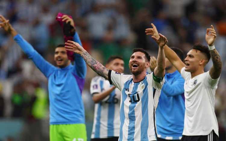 Messi Senang Tapi Akui Melawan Meksiko Itu Berat