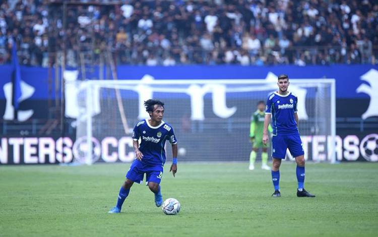 Persib Bandung Amankan Kemenangan 3-1 atas Persikabo 1973