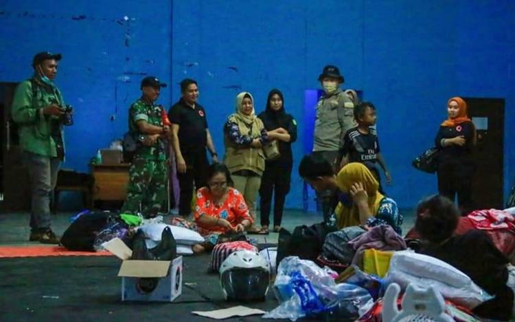 Pengungsi Banjir di Palangka Raya Mulai Kembali ke Rumah
