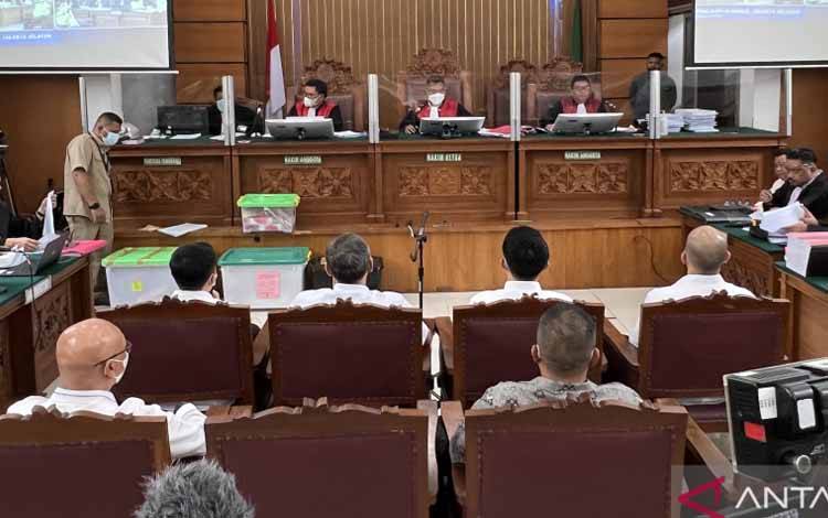 Surat Izin Senjata Brigadir J dan Bharada E Tanpa Tes Psikologi