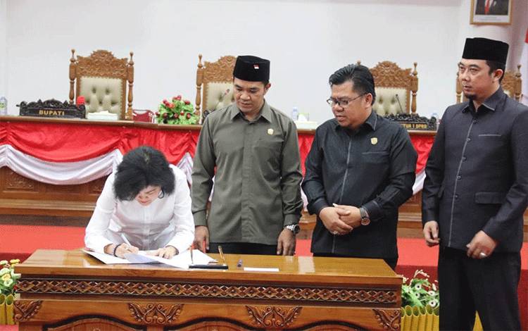 Raperda APBD 2023 Pulang Pisau Disetujui
