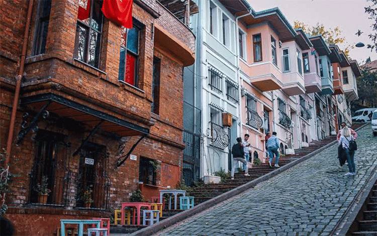 Balat dan Fener: Potret Keharmonisan Yahudi dan Kristen Ortodoks di Istanbul