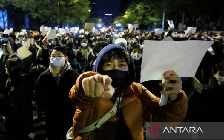 China Isyaratkan Pelonggaran Kebijakan "Nol-COVID" Setelah Diprotes