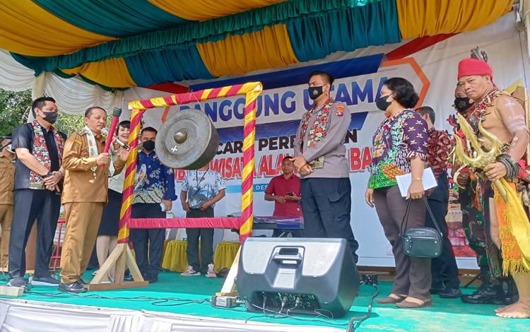 Wabup Barito Timur Resmikan Objek Wisata Luaw Banse di Desa Jaweten