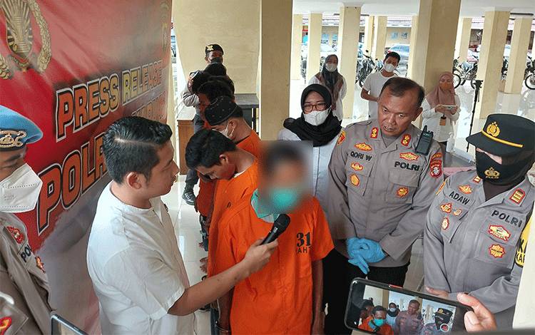 Bejat, Kakek di Kapuas ini Tega Setubuhi Cucunya Sendiri yang Masih di Bawah Umur