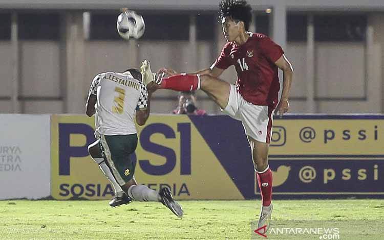 Pemain Dewa United Feby Eka Harus Menepi Akibat Cedera