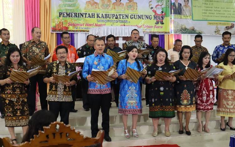 Pesan Bupati Gunung Mas Saat Safari Natal di Kecamatan Sepang