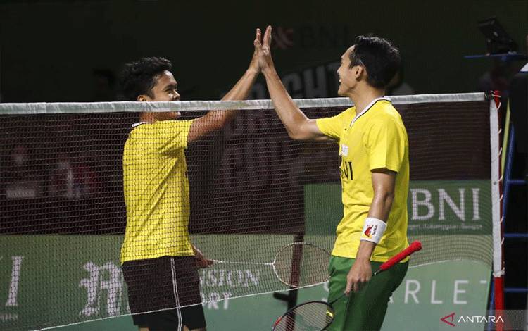 Jonatan dan Ginting Kembali Berseteru di Semifinal World Tour Finals
