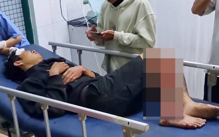 Dini Hari Relawan Matabu Jaya Evakuasi Korban Kecelakaan ke RSUD Tamiang Layang