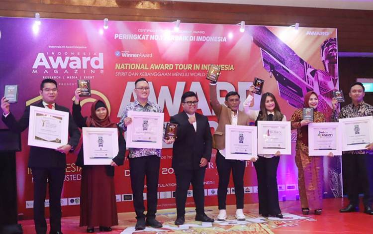 Kadishub Palangka Raya Raih Award Magazine