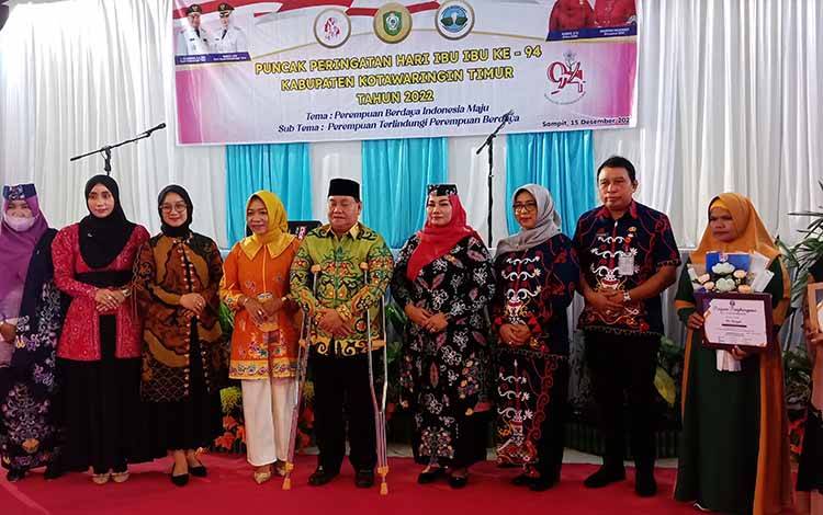GOW Kotim Beri Penghargaan kepada 5 Ibu Hebat