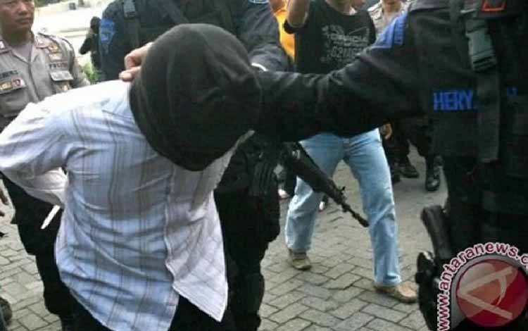 Akademisi Sebut Terorisme Tak Punya Agama