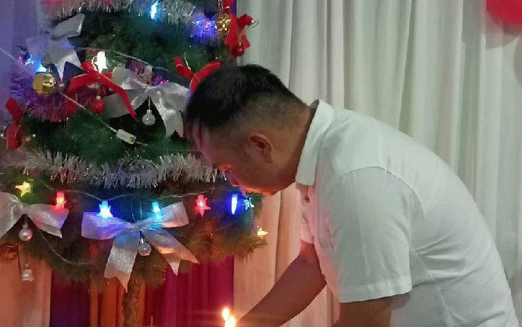 Hadiri Natal SPRP Jemaat GKE Teluk Lawah, DPRD Gumas: Jangan Salah Jalan