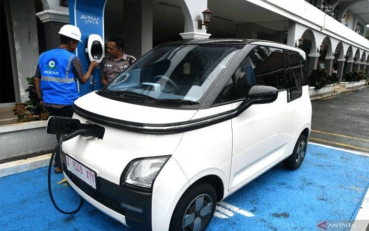 Banggar DPR Minta Rencana Subsidi Kendaraan Listrik Dikaji Ulang