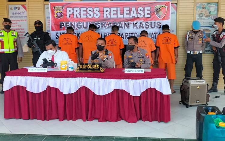 Polisi Amankan 5 Orang Terduga Pelaku Pemerasan BBM di DAS Barito