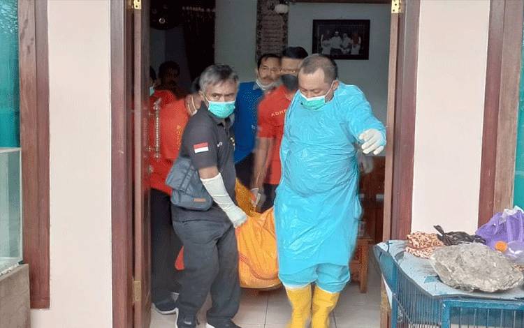 Polisi Selidiki Kasus Pembunuhan Gadis dengan Sejumlah Luka Tusukan