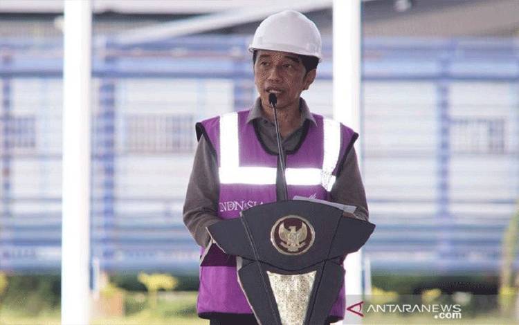 Jokowi akan Umumkan Hentikan Ekspor Komoditas Bahan Mentah Lain