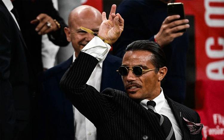 FIFA Selidiki Insiden Salt Bae Masuk Lapangan Saat Final Piala Dunia