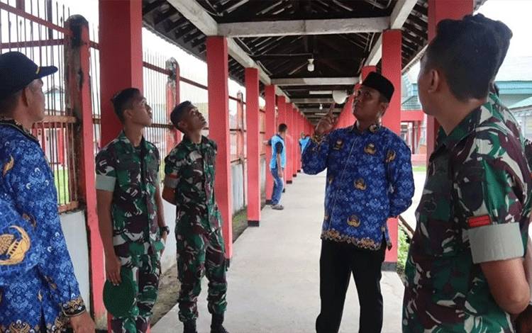 Anggota Kodim 1011 Kuala Kapuas Patroli Sambang ke Rutan Jelang Nataru