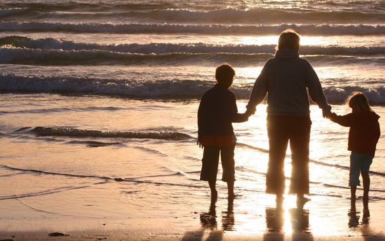 Psikolog Ingatkan Ibu untuk Tak Lupa Berbuat Baik pada Diri Sendiri