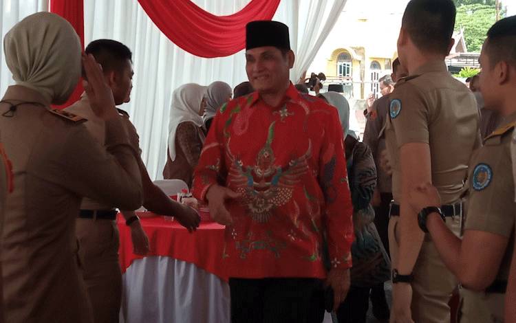 Jalin Keakraban dan Silaturahmi, Pj. Bupati Kobar Safari Natal