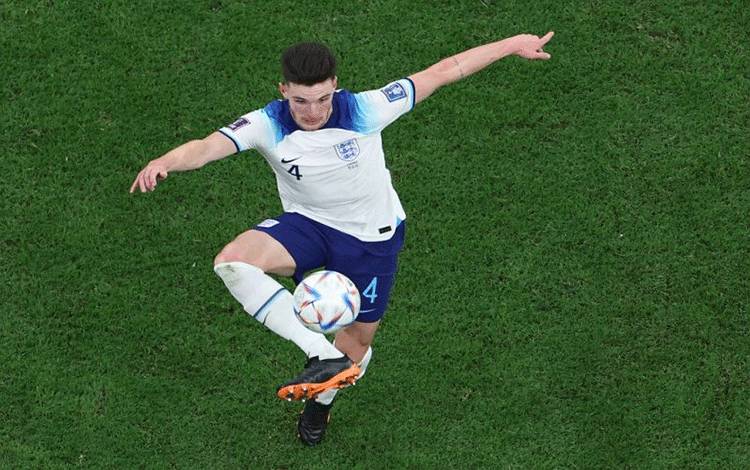 Chelsea Dalam Posisi Terdepan Dapatkan Declan Rice