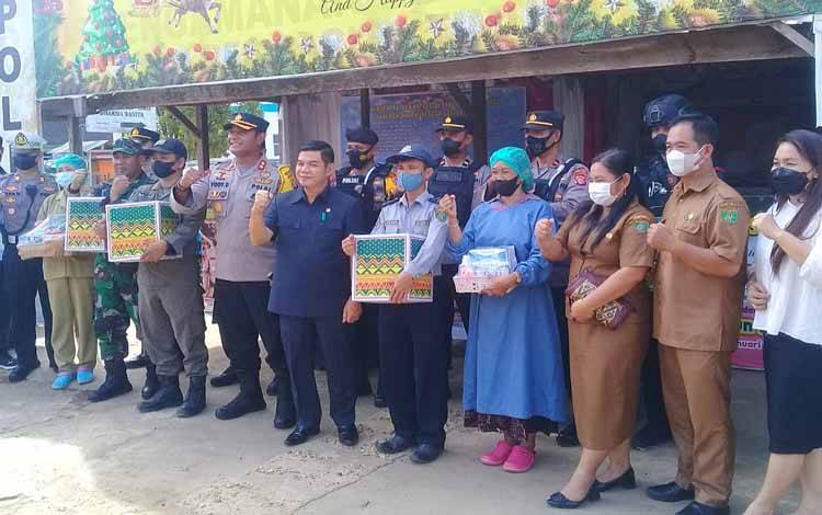 Bupati dan Kapolres Barito Timur Cek Pos Pelayanan Nataru di Ampah