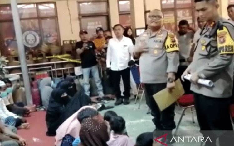 Polisi Tangkap Kapal Kayu Angkut Puluhan Warga Rohingya