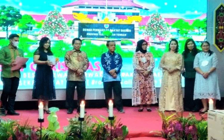 Keluarga Besar DPRD Kalteng Rayakan Natal Bersama