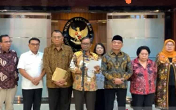 Menko Polhukam Terima Rekomendasi Pelanggaran HAM Berat dari Tim PPHAM