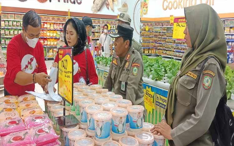 BPOM Kotim Temukan Barang Mendekati Kadaluwarsa dan Kemasan Rusak