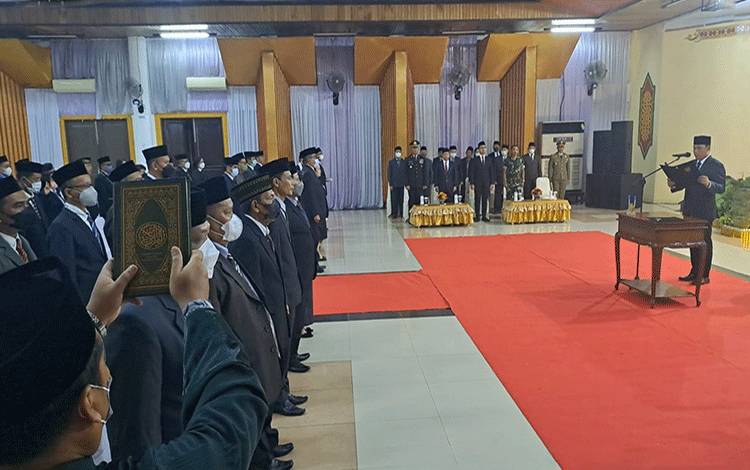 Bupati Lamandau Lantik Pejabat Jelang Tutup Tahun, Ini Alasannya