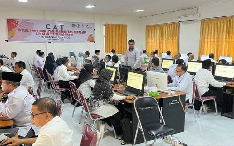 YA AMPUN!! Menag Yaqut Bilang 100 Ribu ASN di Kemenag Tidak Profesional