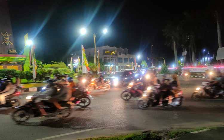 Arus Lalu Lintas di Kota Sampit Ramai Lancar saat Malam Tahun Baru 2023