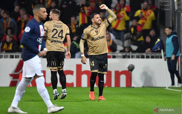 Tanpa Messi dan Neymar PSG Dibantai 1-3 di Kandang Lens