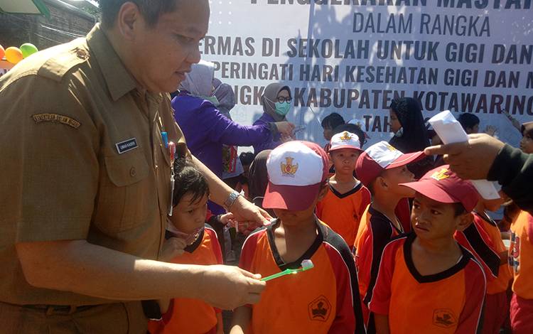 Kadinkes Kotim Umbau Peserta JKN BPJS Cukup Bawa KTP saat Berobat