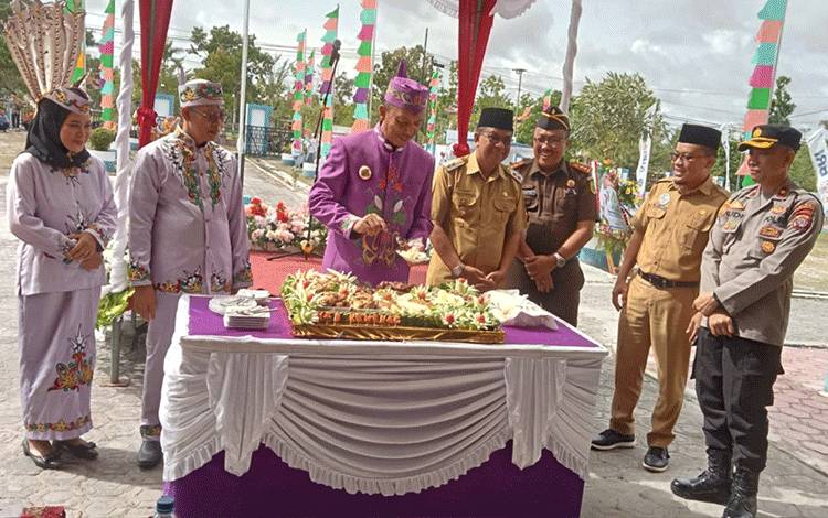 Kemenag Sukamara Laksanakan Upacara Peringati HAB Ke 77