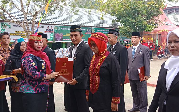 Wabup Kotim Pimpin Upacara Hari Amal Bakti Ke-77