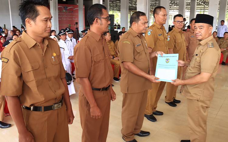 Bupati Seruyan Tetapkan Pelaksana Tugas Direktur RSUD dr Solihin Kuala Pembuang
