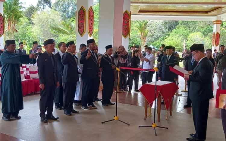 Bupati Katingan Lantik Puluhan ASN, 6 Lainnya Setingkat Eselon II