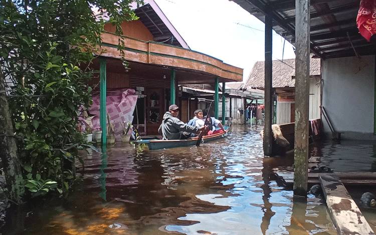 Pemkab Kobar bakal Keruk Pendangkalan Muara Sungai Arut untuk Atasi Banjir