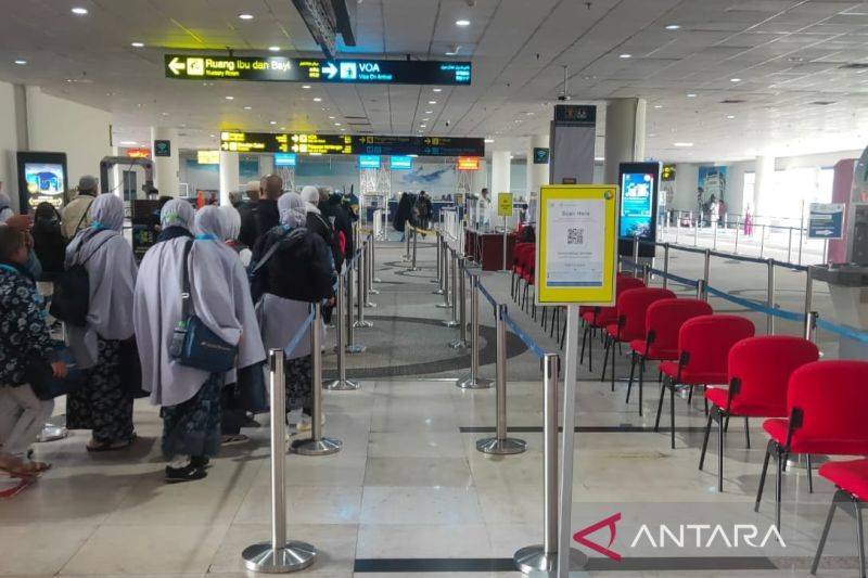Penumpang Pesawat Arus Balik di Bandara Kualanamu Capai 25.103 Orang