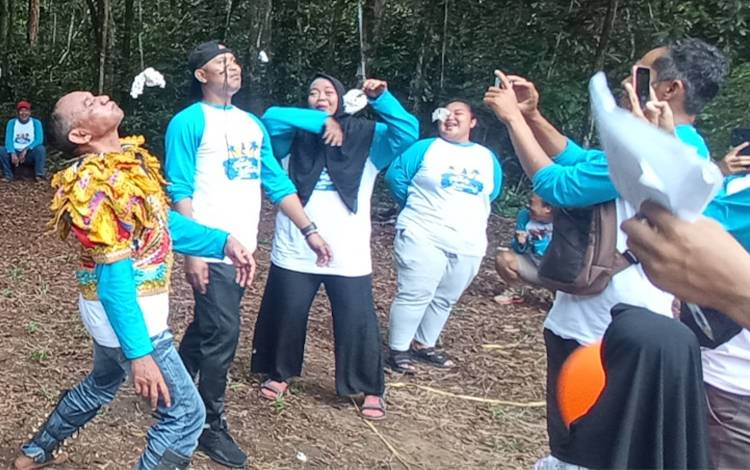 PWI Kobar Gelar Family Gathering Perkuat Silaturahmi?
