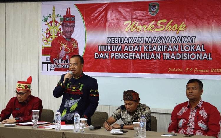 Buka Workshop Kebijakan Hukum Adat, Ini Harapan Bupati Seruyan