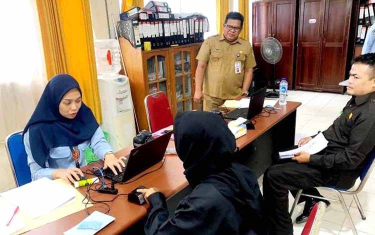 130 Paspor Diterbitkan Dalam Peringatan Hari Bakti Imigrasi di Barito Utara