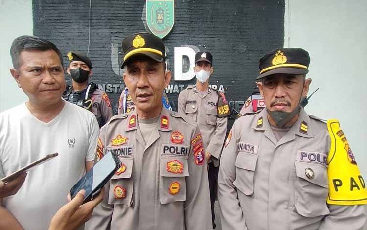 Karyawan PT IMT Bacok 3 Rekan Kerja dan Anggota Polisi