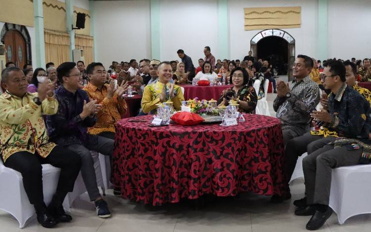 Bupati Gunung Mas Apresiasi Kinerja Kapolres Lama